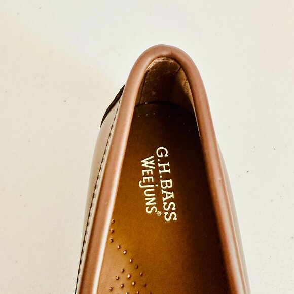 NEW G. H. BASS WEEJUNS WHITNEY BROWN AND WHITE LEATHER LOAFERS 6M - Picture 7 of 7